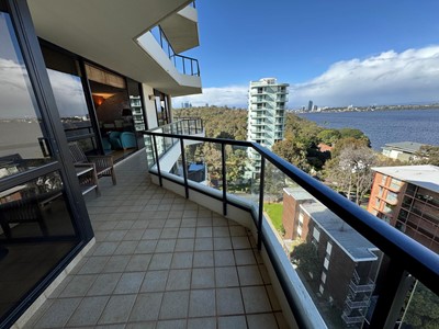 20 3 Park Avenue, Crawley